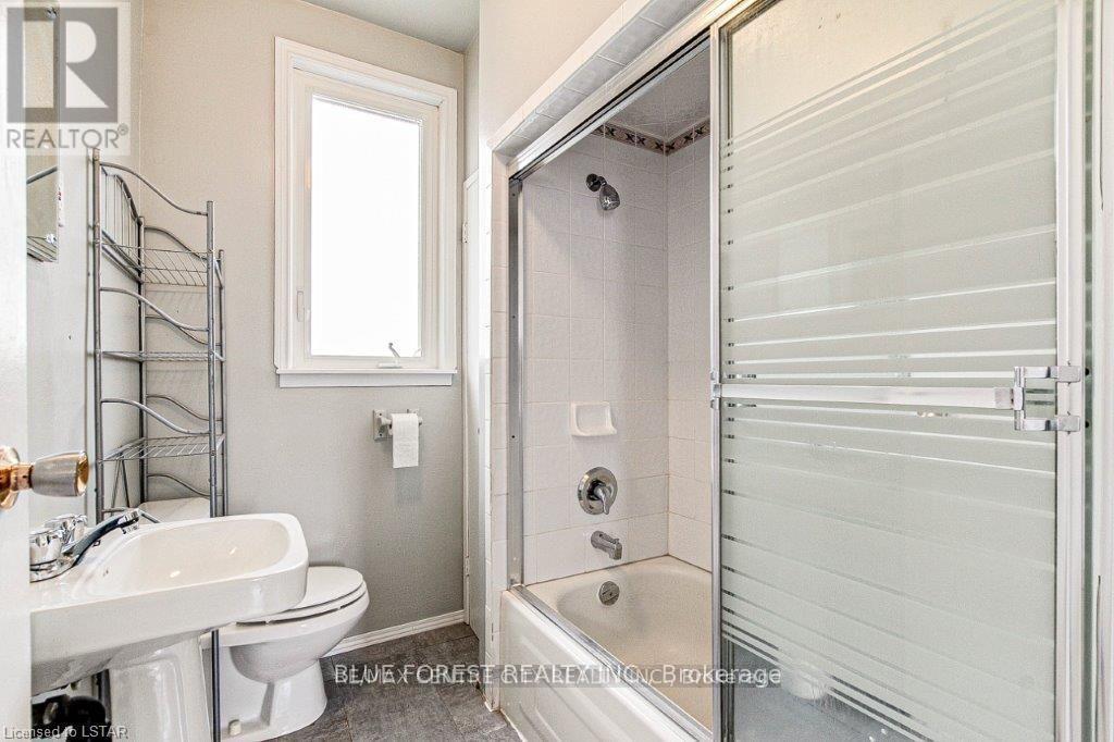 67 St Catharine Street, St. Thomas, Ontario  N5P 2V9 - Photo 11 - X13205886