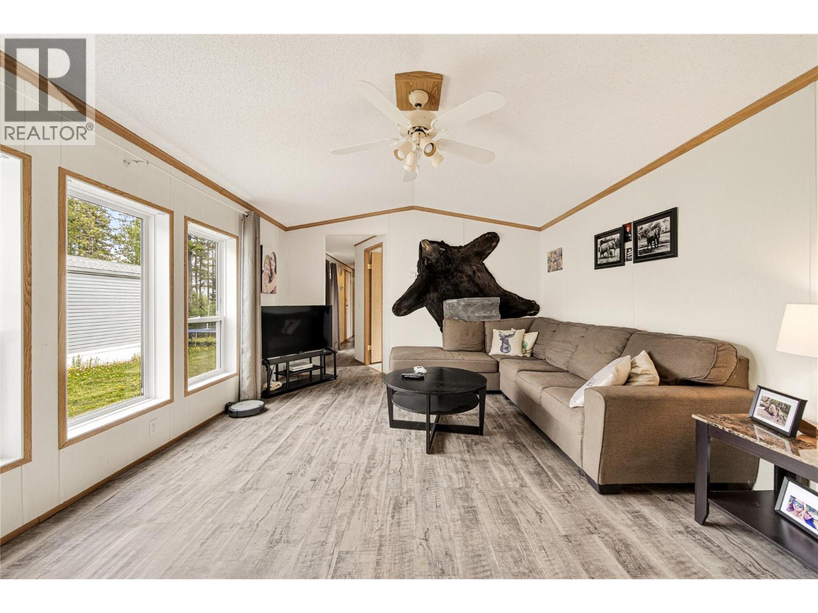 1222 Sycamore Road, Sparwood, British Columbia  V0B 2G2 - Photo 3 - 10389089