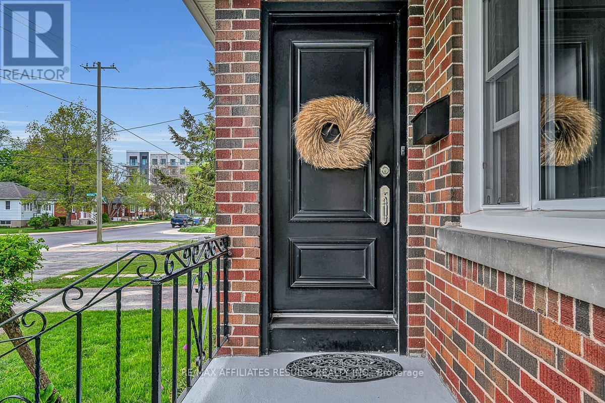265 Park Street, Kingston, Ontario  K7L 1K6 - Photo 3 - X13205908