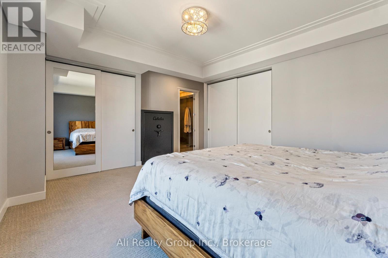 69 Donald Street, Ottawa, Ontario  K1K 1N3 - Photo 17 - X13205910