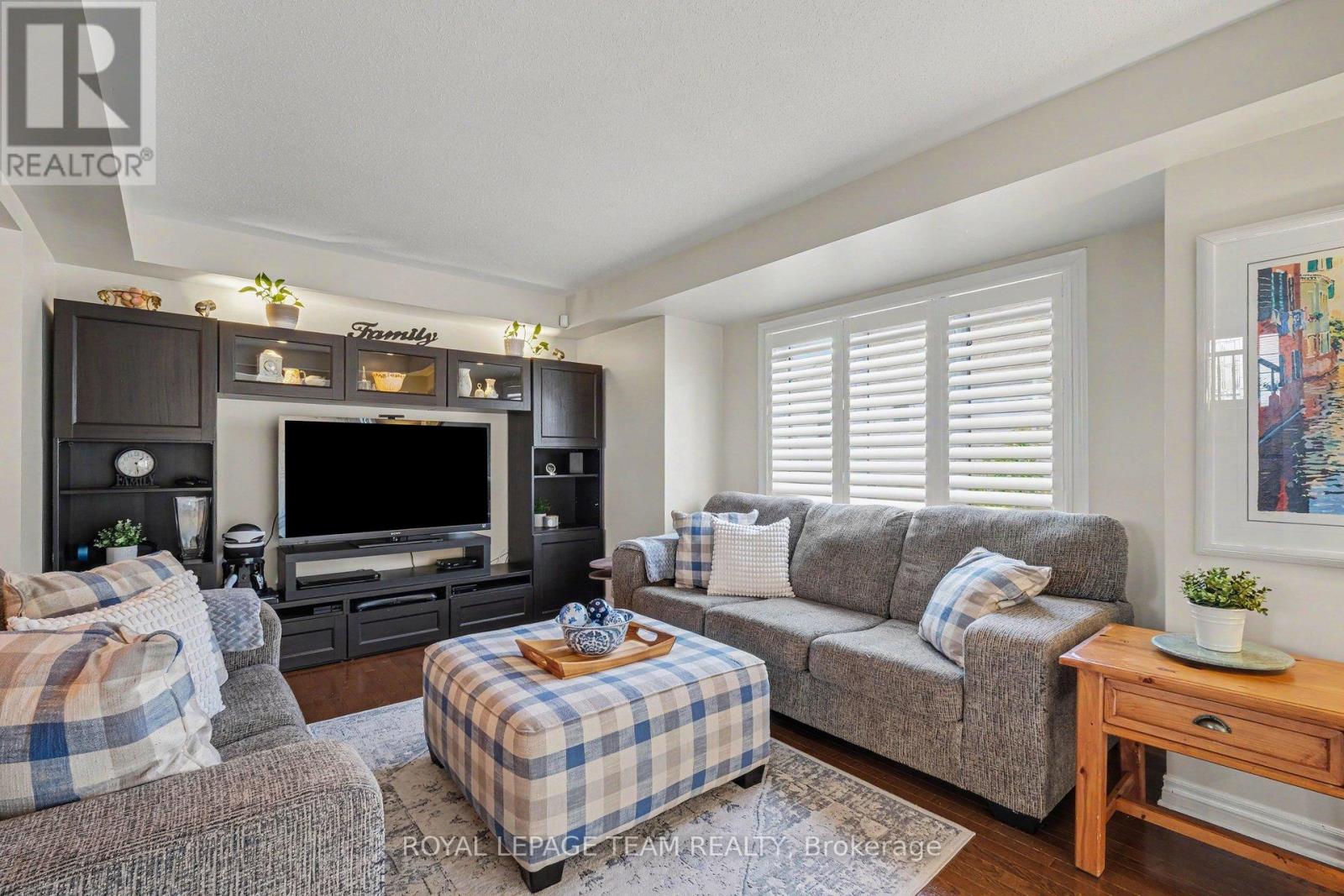 518 Shawondasee Street, Ottawa, Ontario  K2S 0K5 - Photo 7 - X13205912