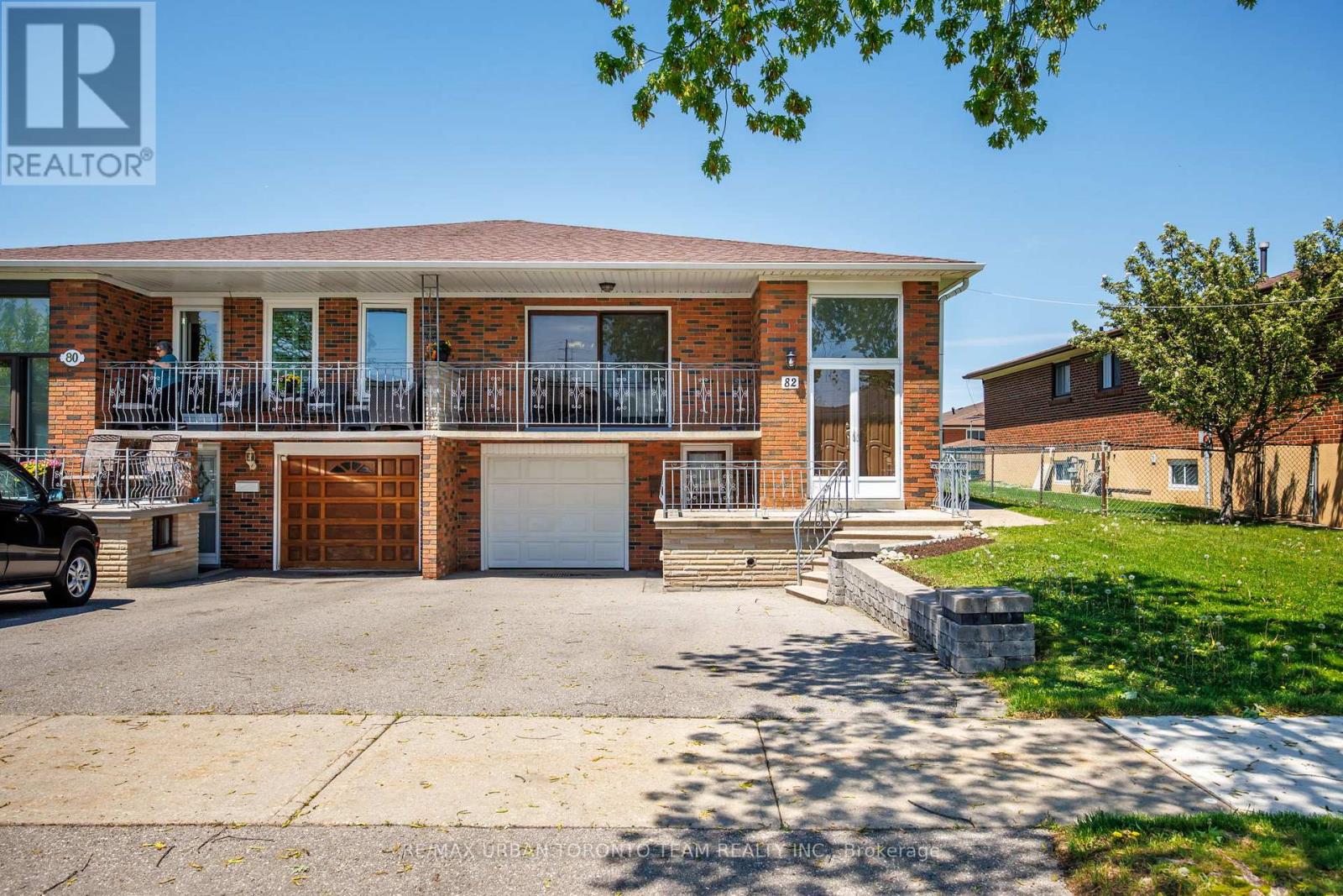 82 BUTTON ROAD, Vaughan, Ontario