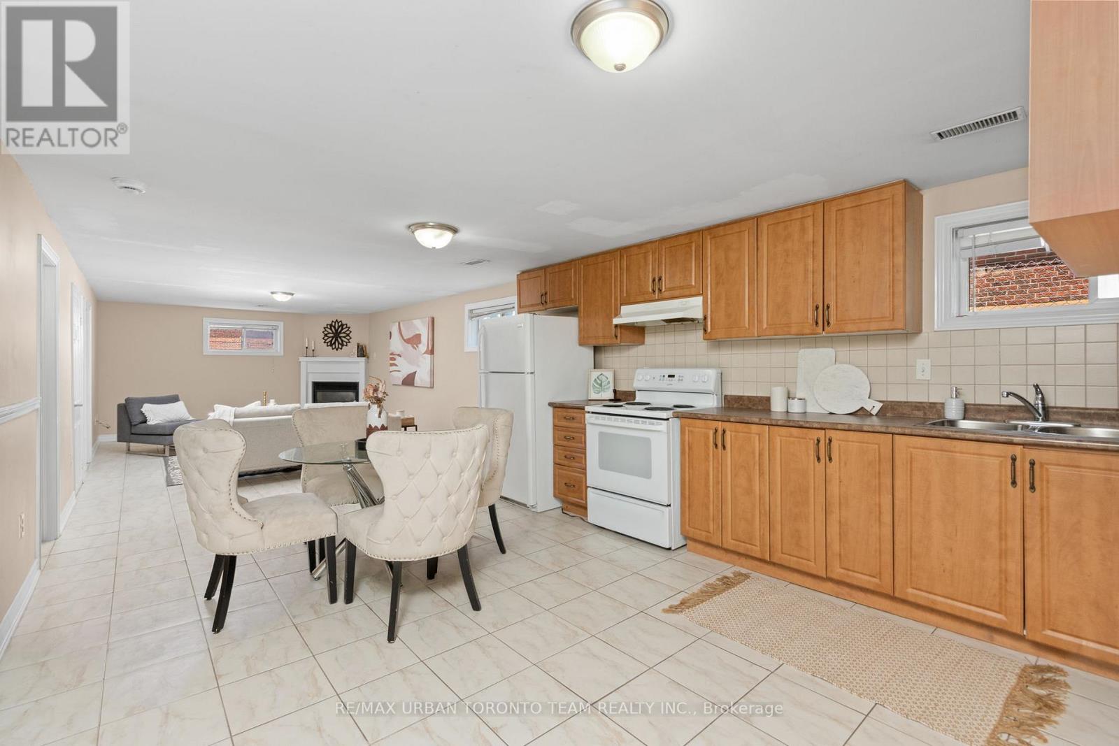 82 Button Road, Vaughan, Ontario  L4L 1J8 - Photo 18 - N13205898
