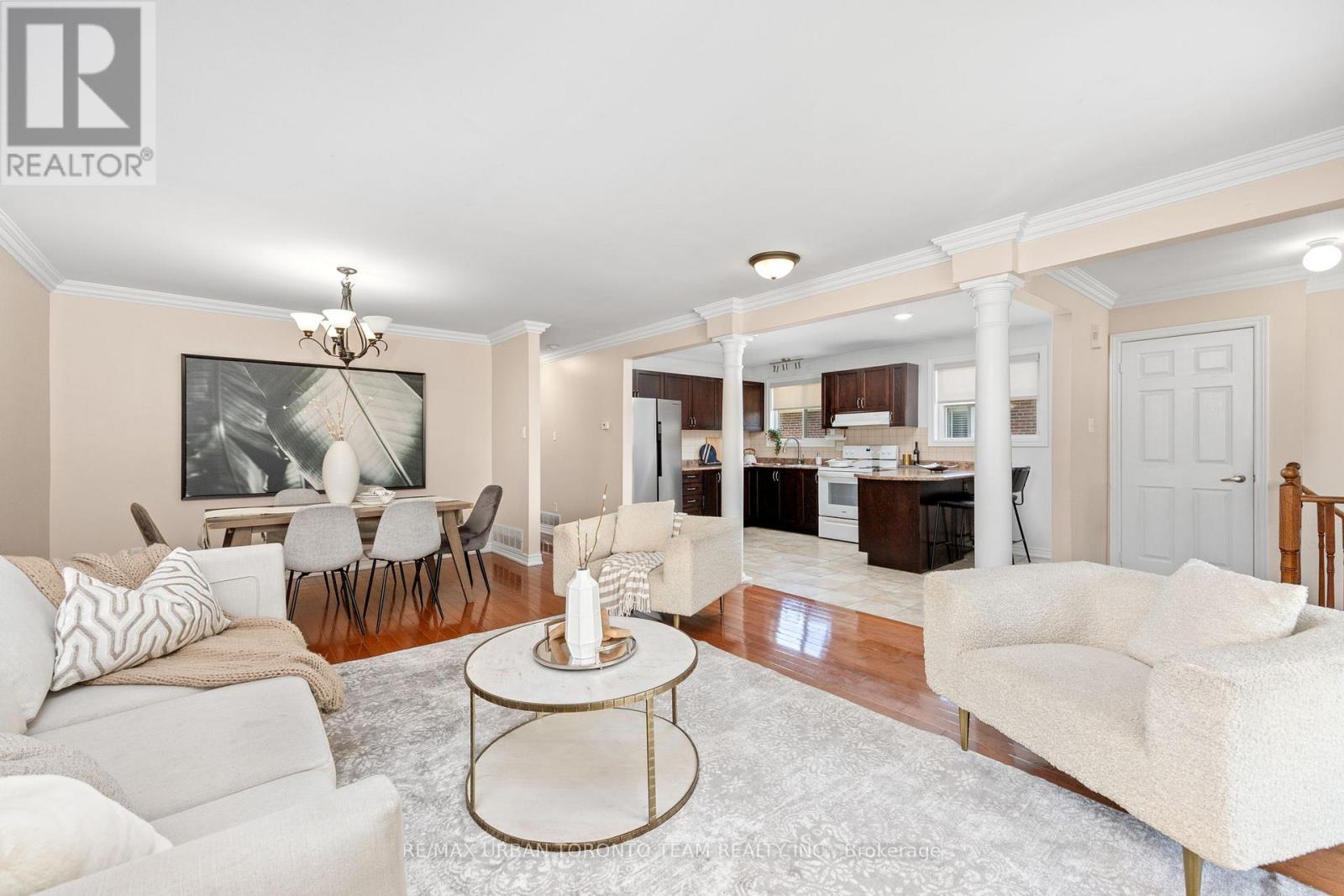 82 Button Road, Vaughan, Ontario  L4L 1J8 - Photo 3 - N13205898