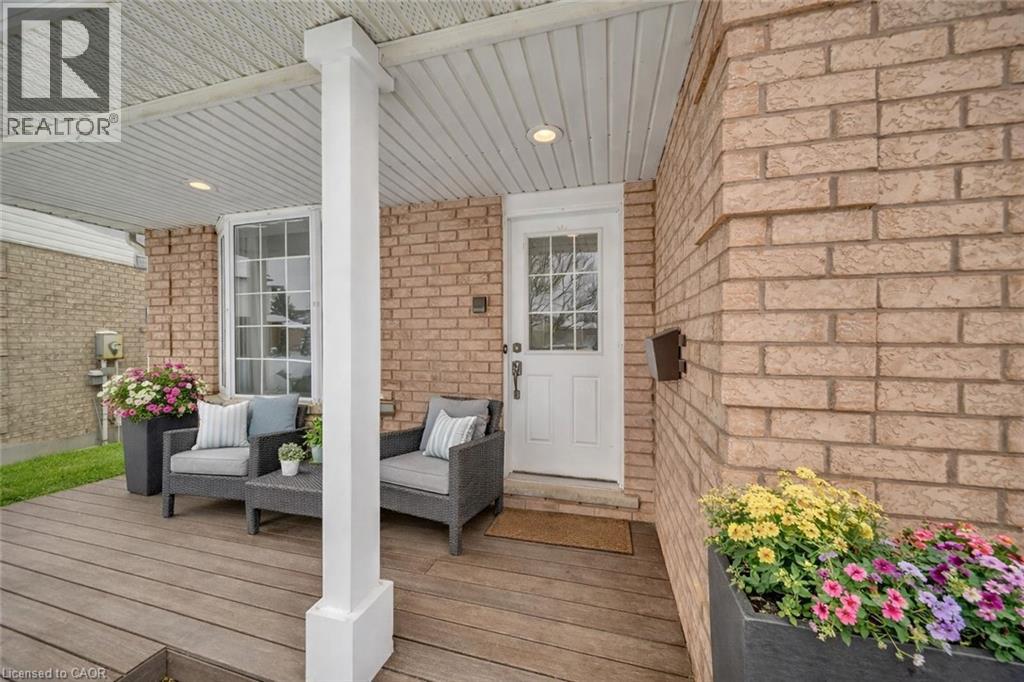114 Glencliffe Court, Kitchener, Ontario  N2B 3X1 - Photo 5 - 40811034