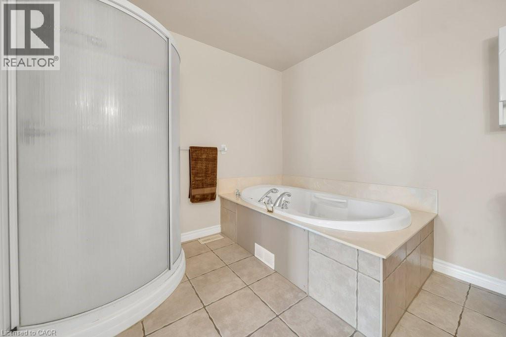 114 Glencliffe Court, Kitchener, Ontario  N2B 3X1 - Photo 20 - 40811034