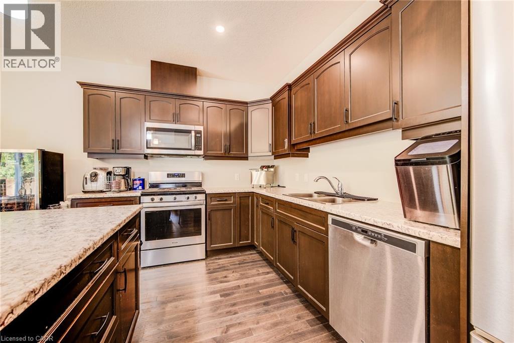 575 Albert Avenue N Unit# 8, Listowel, Ontario  N4W 0G9 - Photo 16 - 40812338