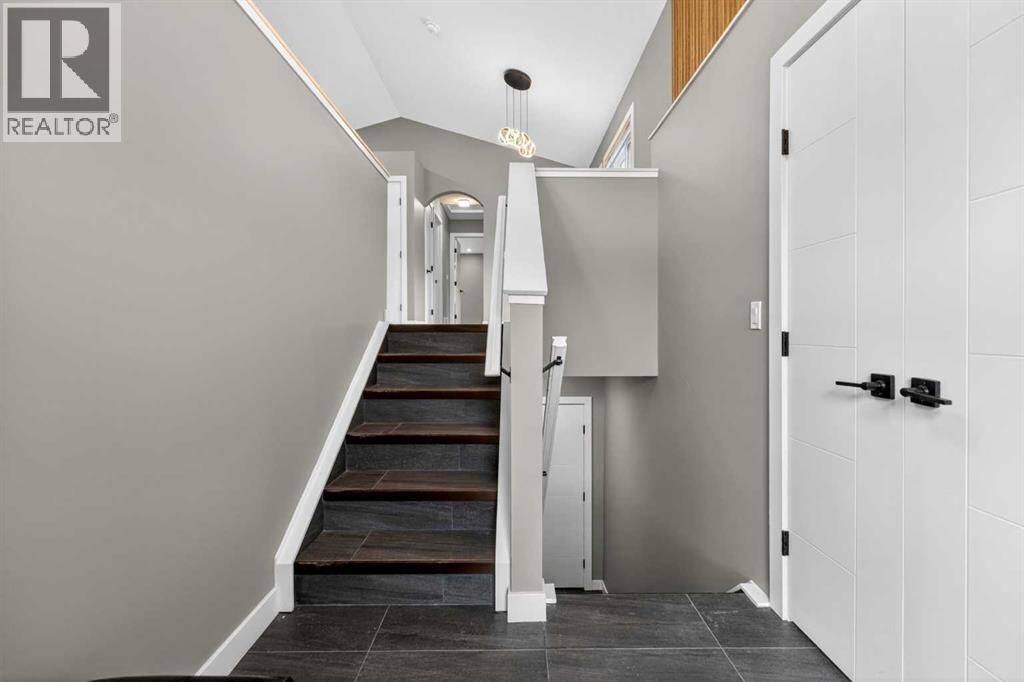 125 Saddlefield Crescent Ne, Calgary, Alberta  T3J 4Z8 - Photo 4 - A2297334