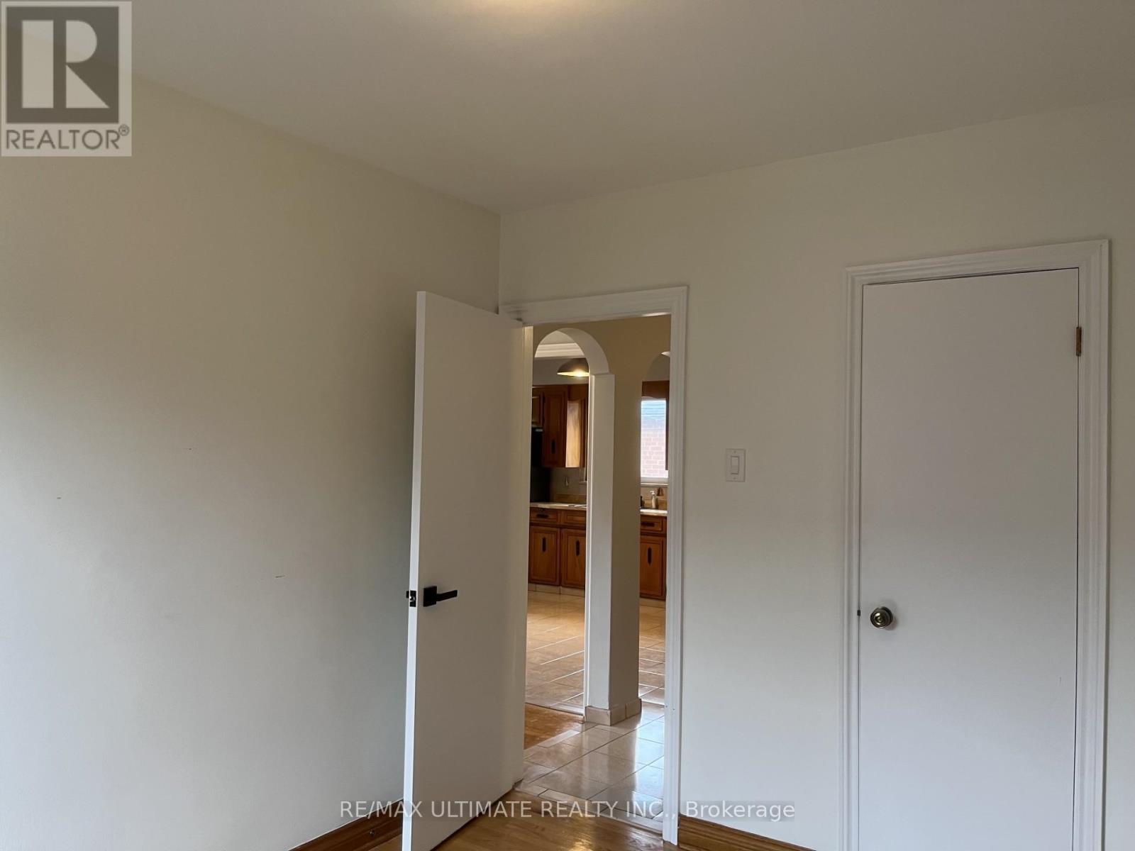 Main - 65 Exbury Road, Toronto, Ontario  M3M 1P9 - Photo 14 - W13205872