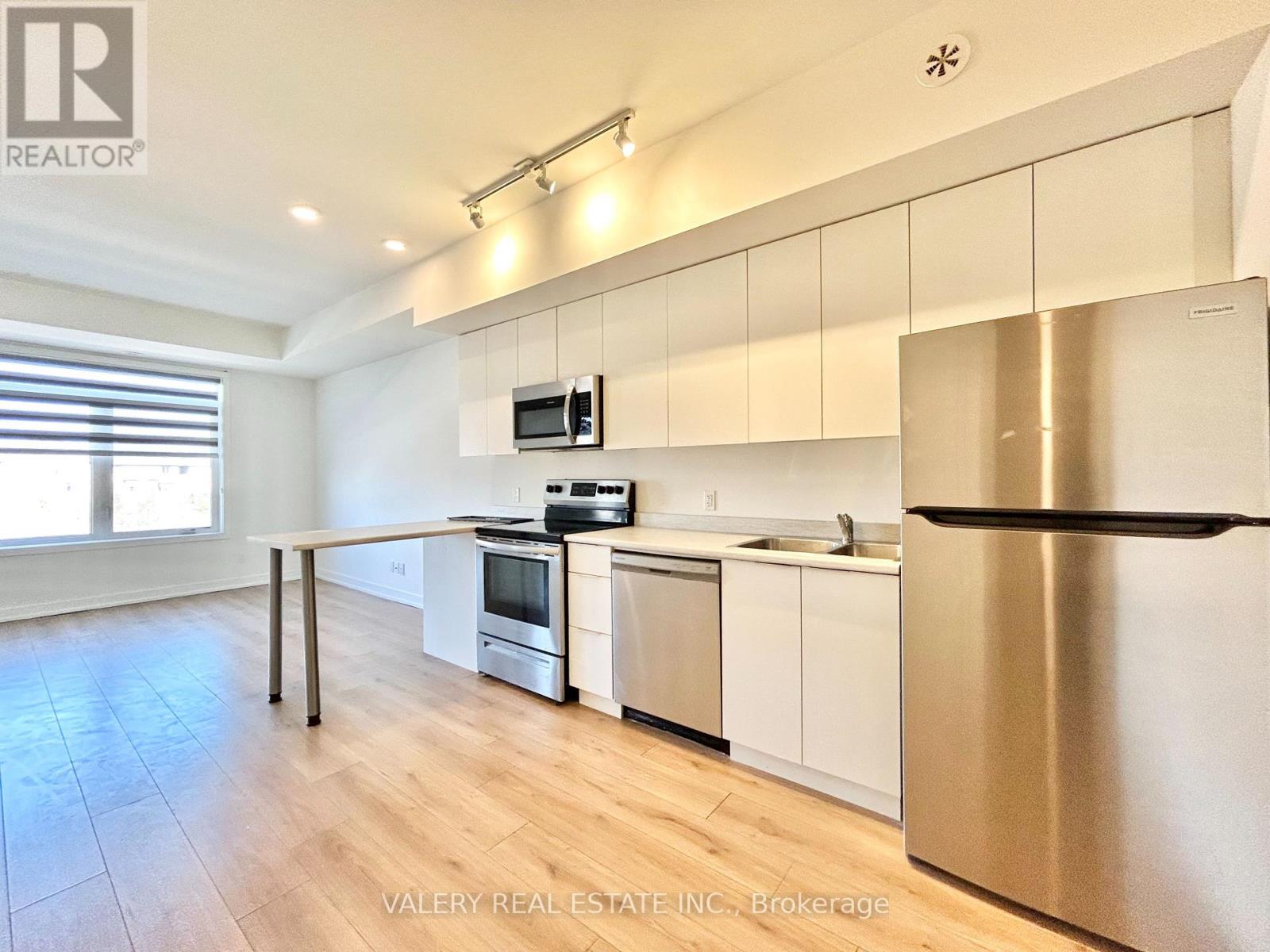 323 - 3078 Sixth Line, Oakville, Ontario  L6M 1P8 - Photo 2 - W13205876