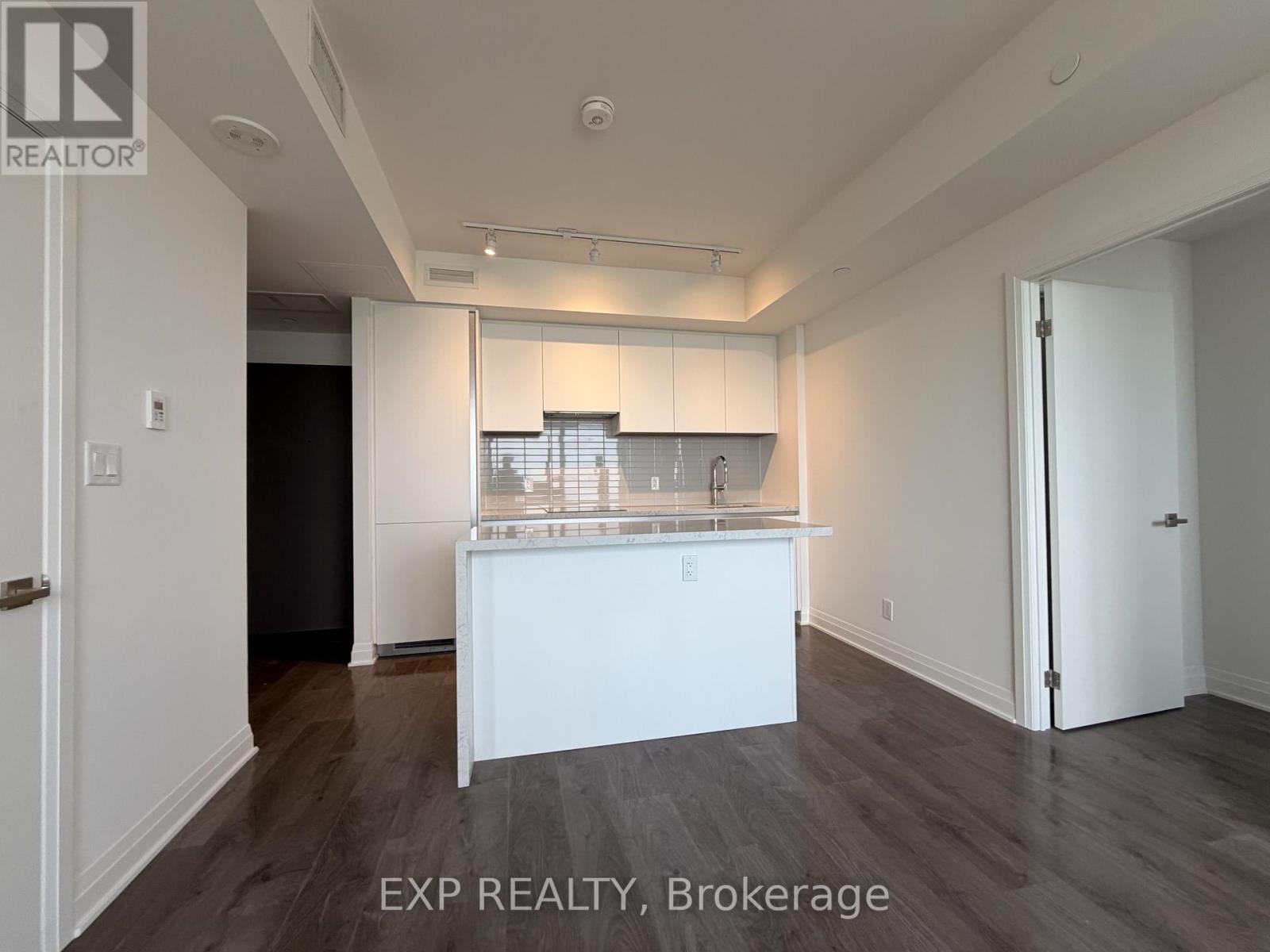 5903 - 4015 The Exchange, Mississauga, Ontario  L5B 0N9 - Photo 12 - W13205918