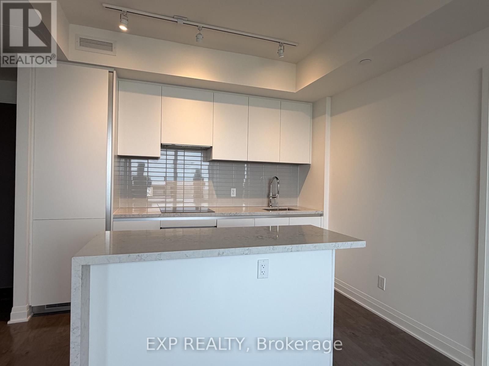 5903 - 4015 The Exchange, Mississauga, Ontario  L5B 0N9 - Photo 13 - W13205918