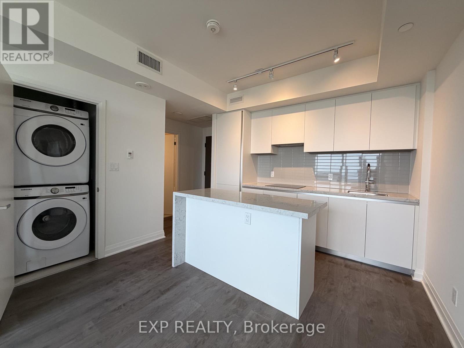 5903 - 4015 The Exchange, Mississauga, Ontario  L5B 0N9 - Photo 34 - W13205918