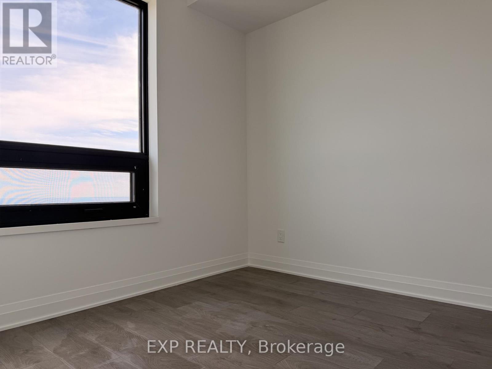5903 - 4015 The Exchange, Mississauga, Ontario  L5B 0N9 - Photo 8 - W13205918