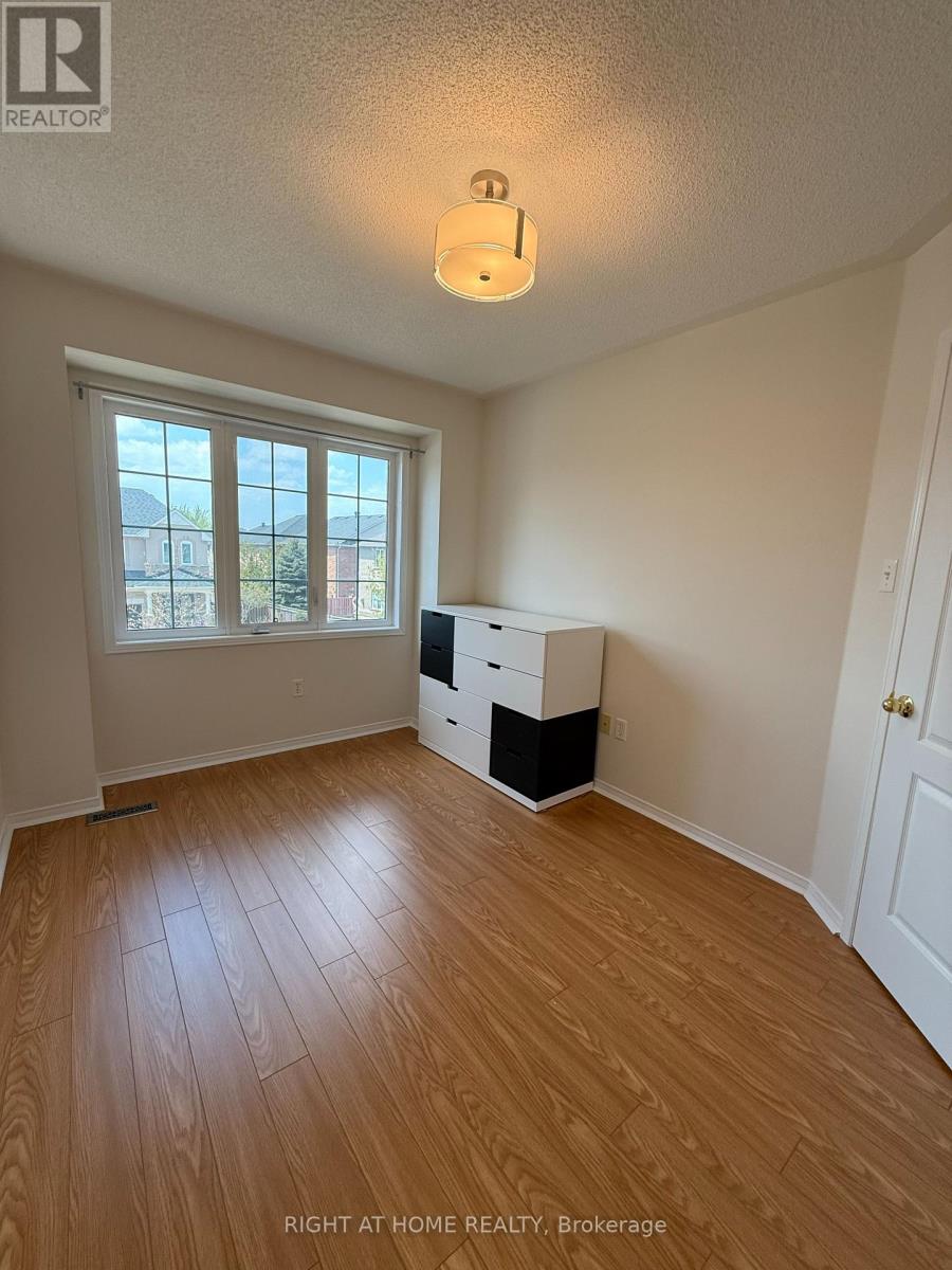 98 Wheelwright Drive, Richmond Hill, Ontario  L4E 5A1 - Photo 19 - N13205836