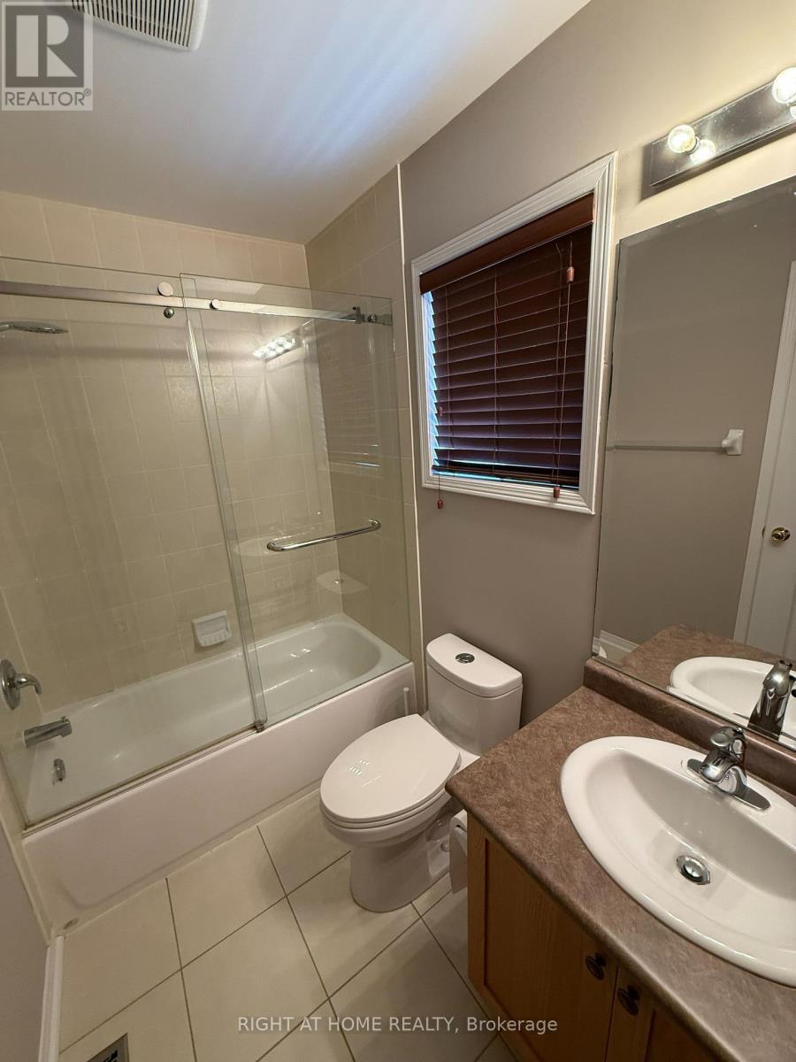 98 Wheelwright Drive, Richmond Hill, Ontario  L4E 5A1 - Photo 21 - N13205836