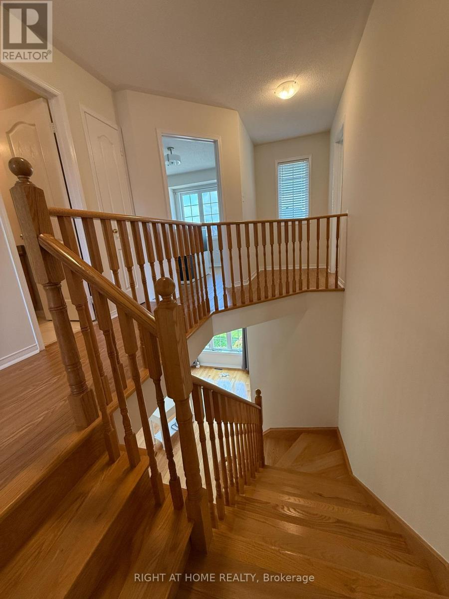 98 Wheelwright Drive, Richmond Hill, Ontario  L4E 5A1 - Photo 17 - N13205836