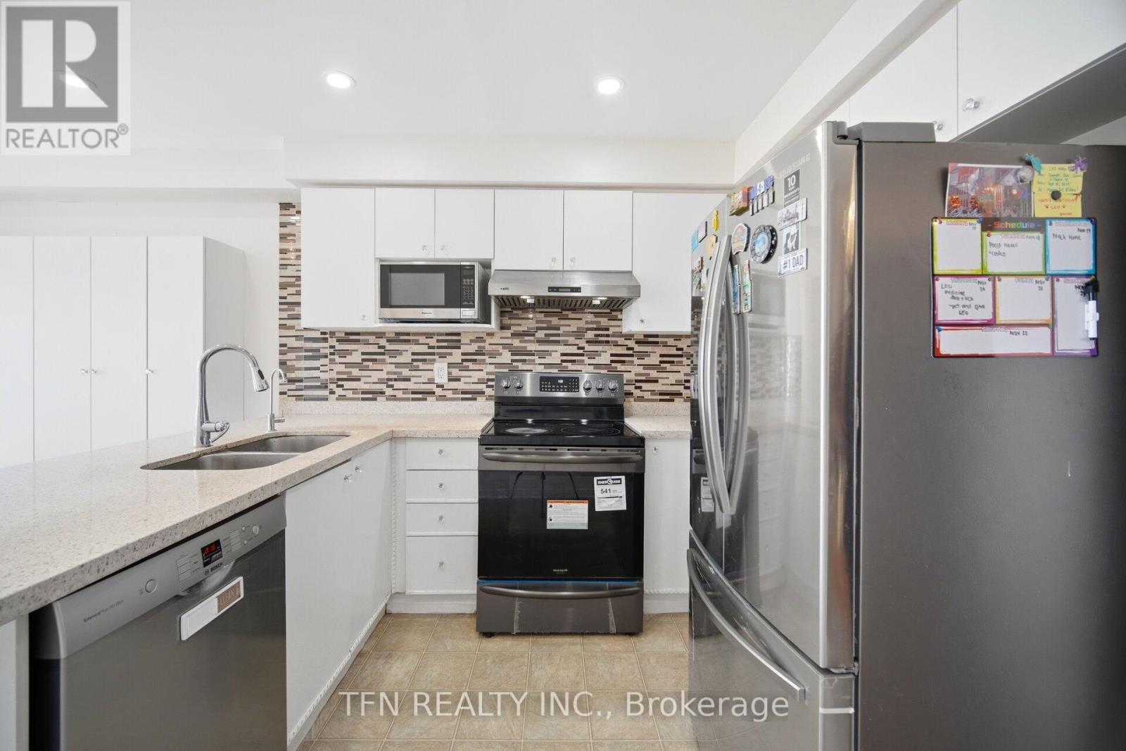 123 Brickyard Way, Brampton, Ontario  L6V 4M2 - Photo 13 - W13205518