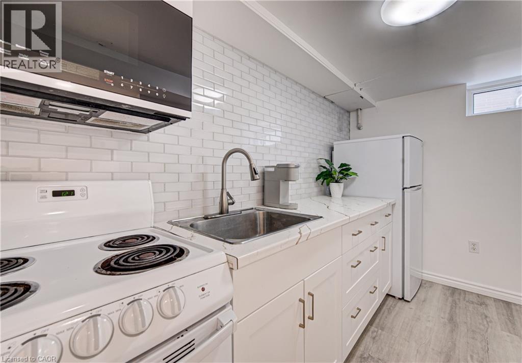 152 Clark Avenue, Kitchener, Ontario  N2C 1Y5 - Photo 38 - 40832977