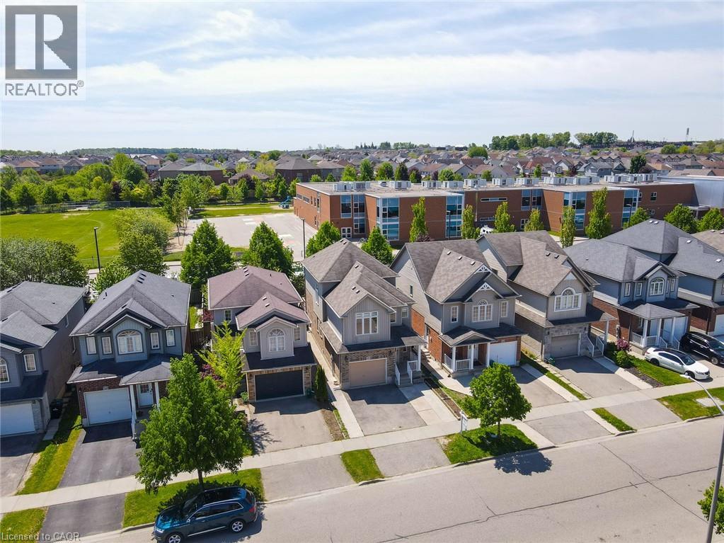 357 Parkvale Drive, Kitchener, Ontario  N2R 1Y6 - Photo 3 - 40833445