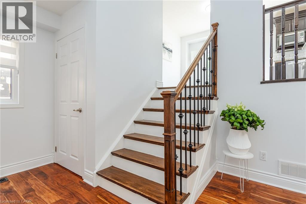 357 Parkvale Drive, Kitchener, Ontario  N2R 1Y6 - Photo 16 - 40833445