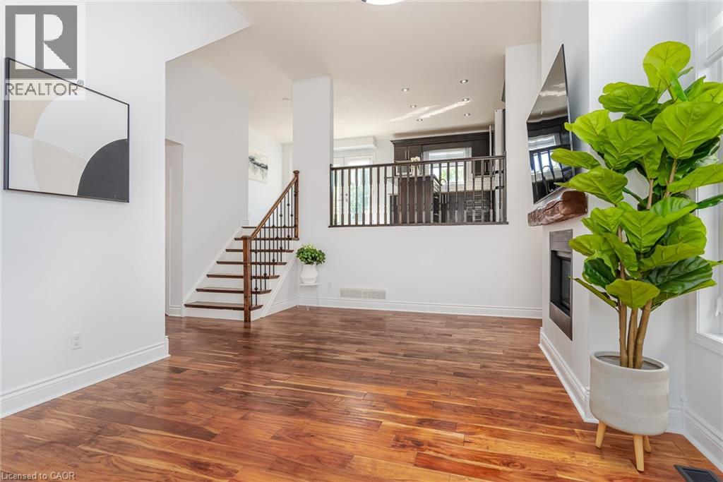 357 Parkvale Drive, Kitchener, Ontario  N2R 1Y6 - Photo 9 - 40833445