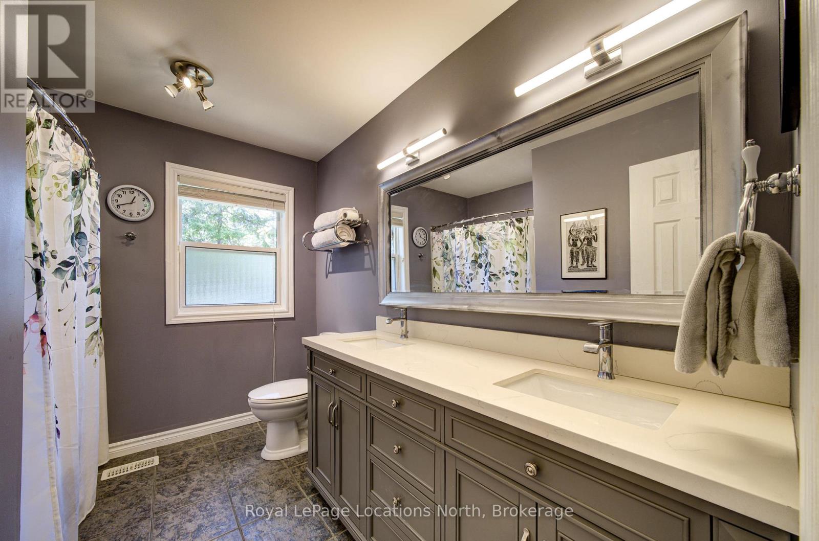 2 Maplewood Drive, Tiny, Ontario  L0L 1P1 - Photo 28 - S12980704