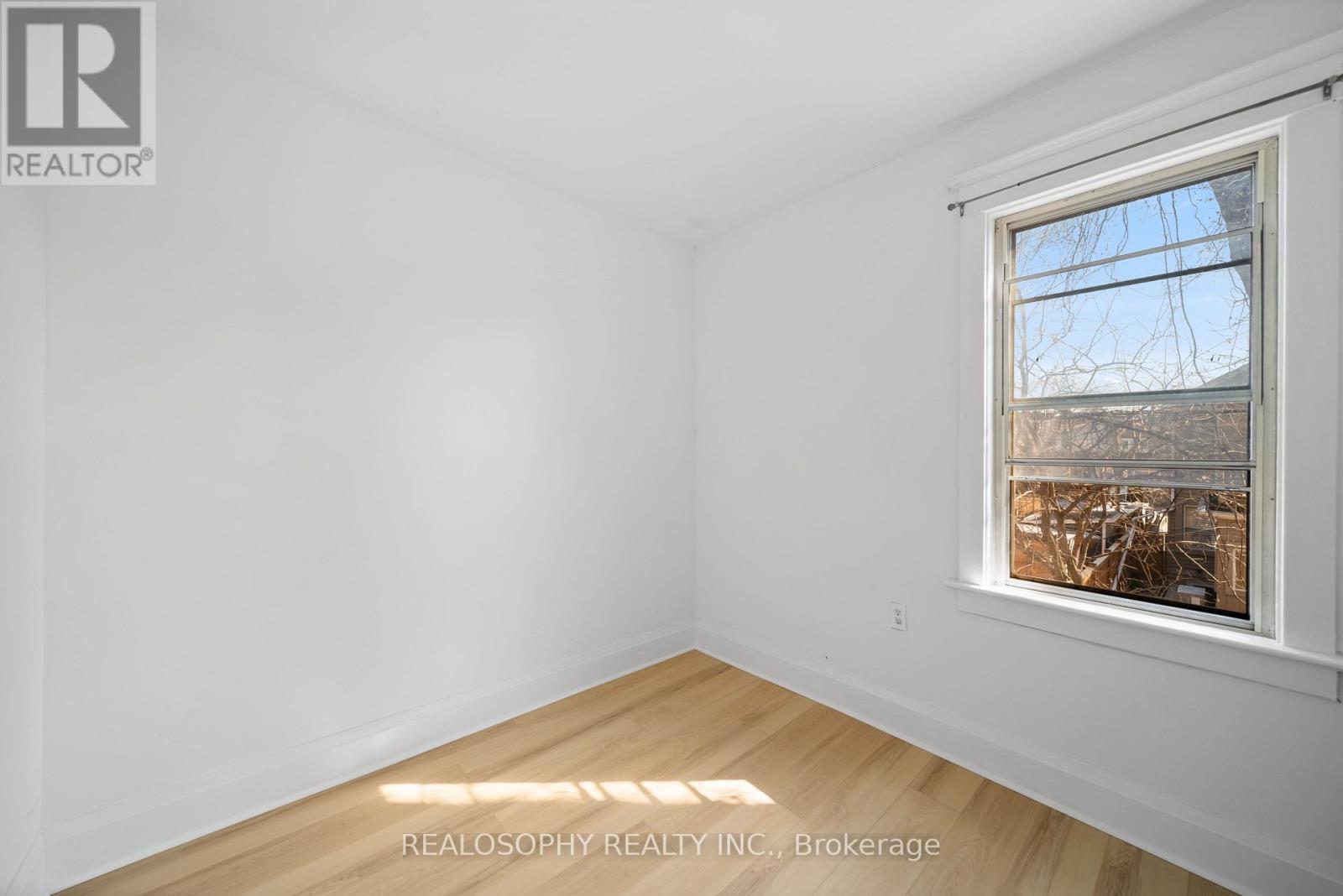 865 Pape Avenue, Toronto, Ontario  M4K 3T7 - Photo 18 - E13046864