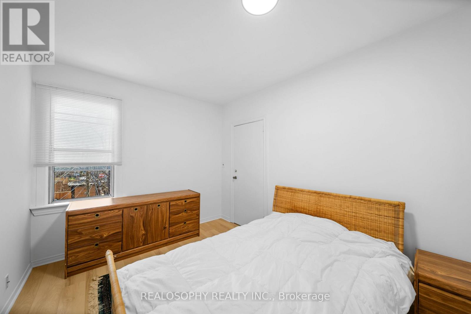 865 Pape Avenue, Toronto, Ontario  M4K 3T7 - Photo 16 - E13046864