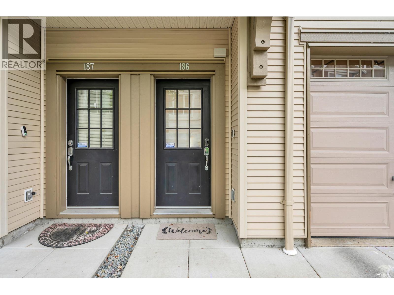 186 3105 Dayanee Springs Boulevard, Coquitlam, British Columbia  V3E 0C2 - Photo 2 - R3128850