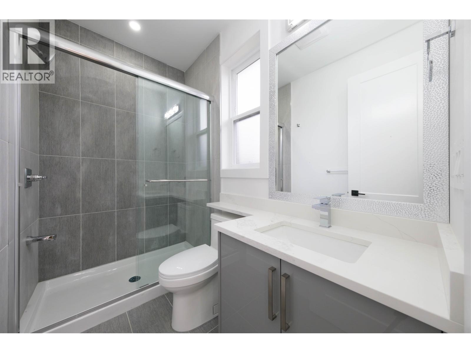 1100 Como Lake Avenue, Coquitlam, British Columbia  V3J 3N8 - Photo 25 - R3104257
