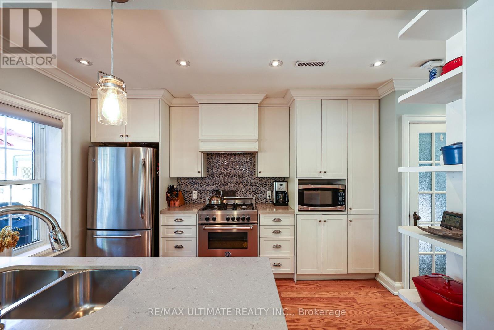 503 Sutherland Drive, Toronto, Ontario  M4G 1K9 - Photo 19 - C13205964