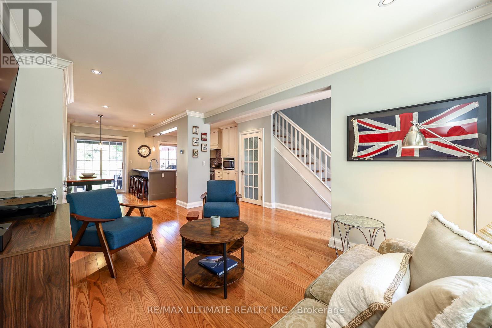 503 Sutherland Drive, Toronto, Ontario  M4G 1K9 - Photo 8 - C13205964