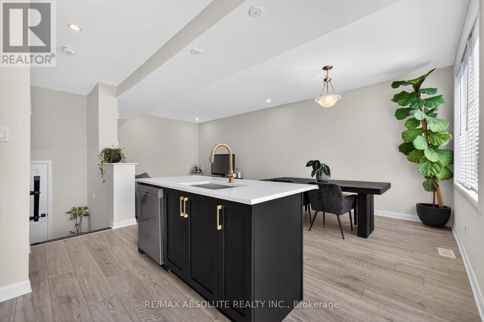 912 Lixnaw Court, Ottawa, Ontario  K2C 3H2 - Photo 13 - X13205974