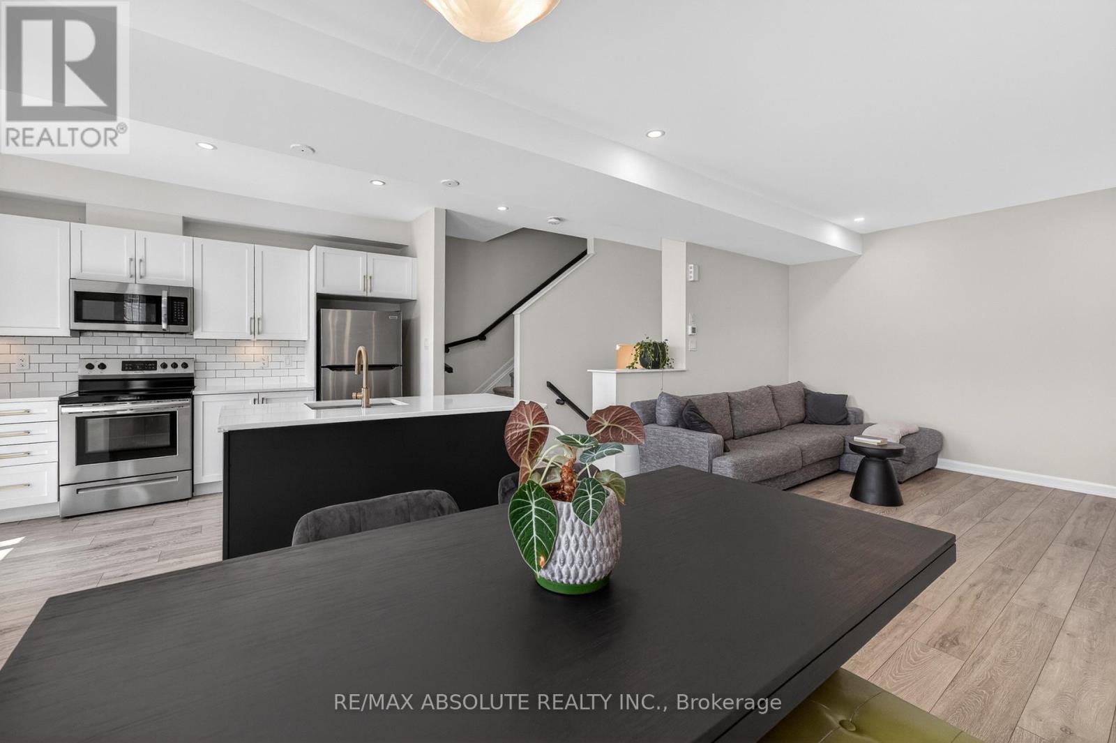 912 Lixnaw Court, Ottawa, Ontario  K2C 3H2 - Photo 15 - X13205974