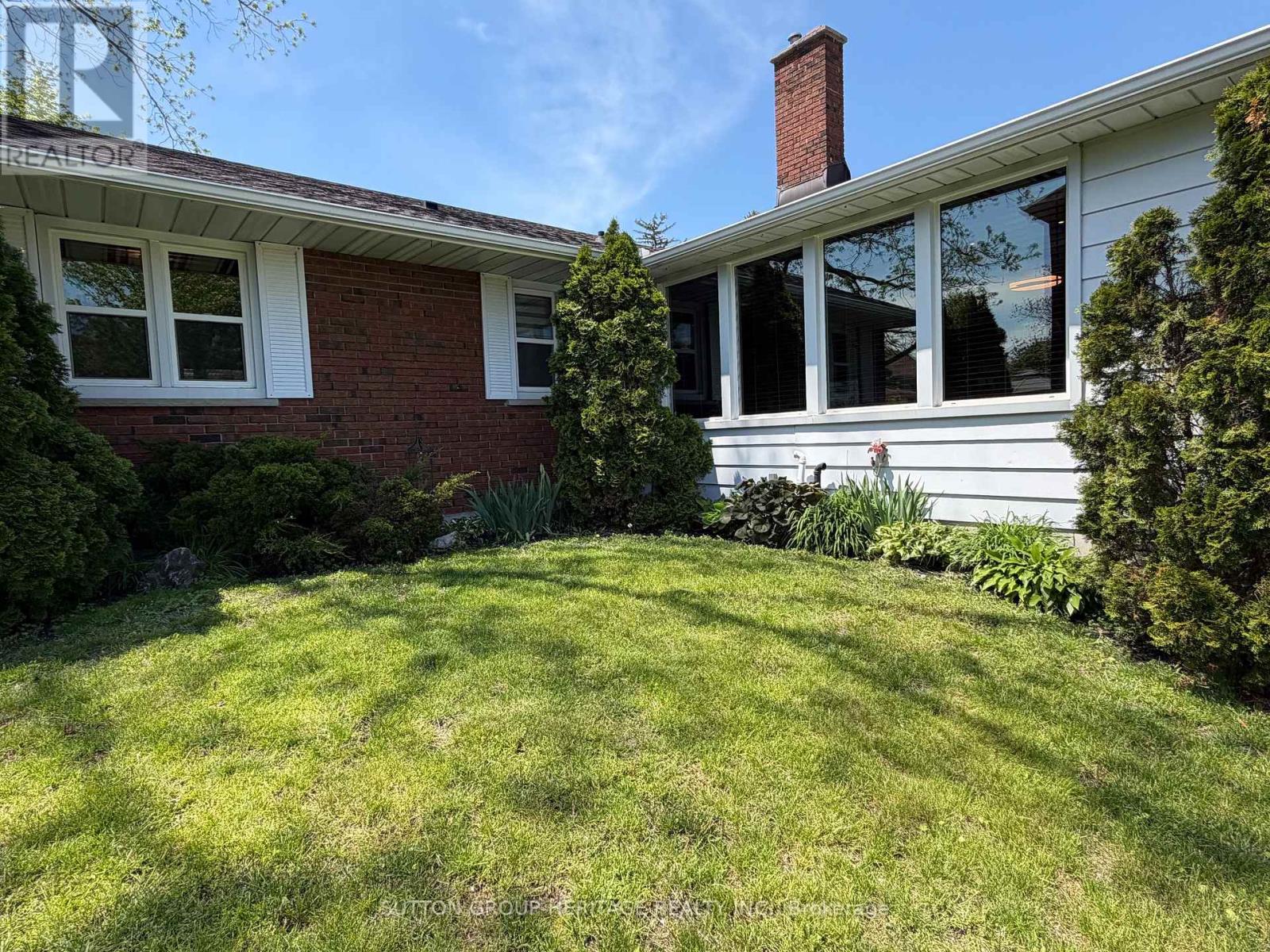 414 Centre Street N, Whitby, Ontario  L1N 4T4 - Photo 7 - E13205976