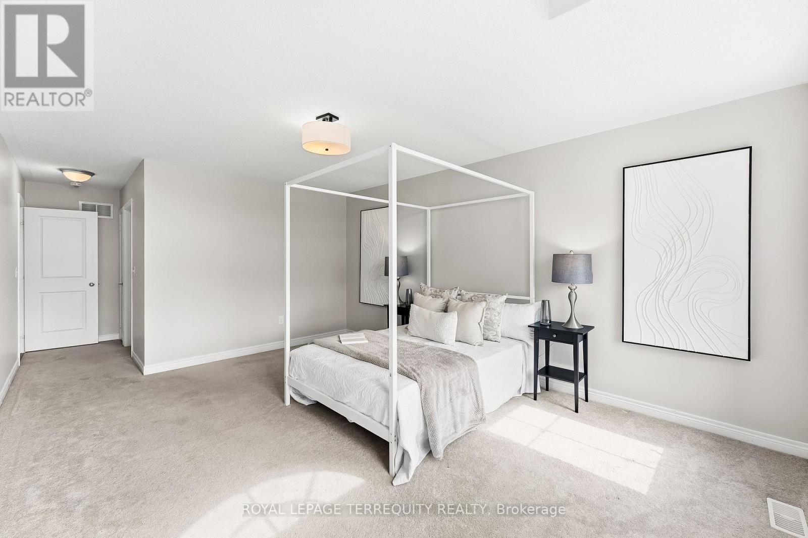 144 Underwood Drive, Whitby, Ontario  L1M 0K9 - Photo 11 - E13205982