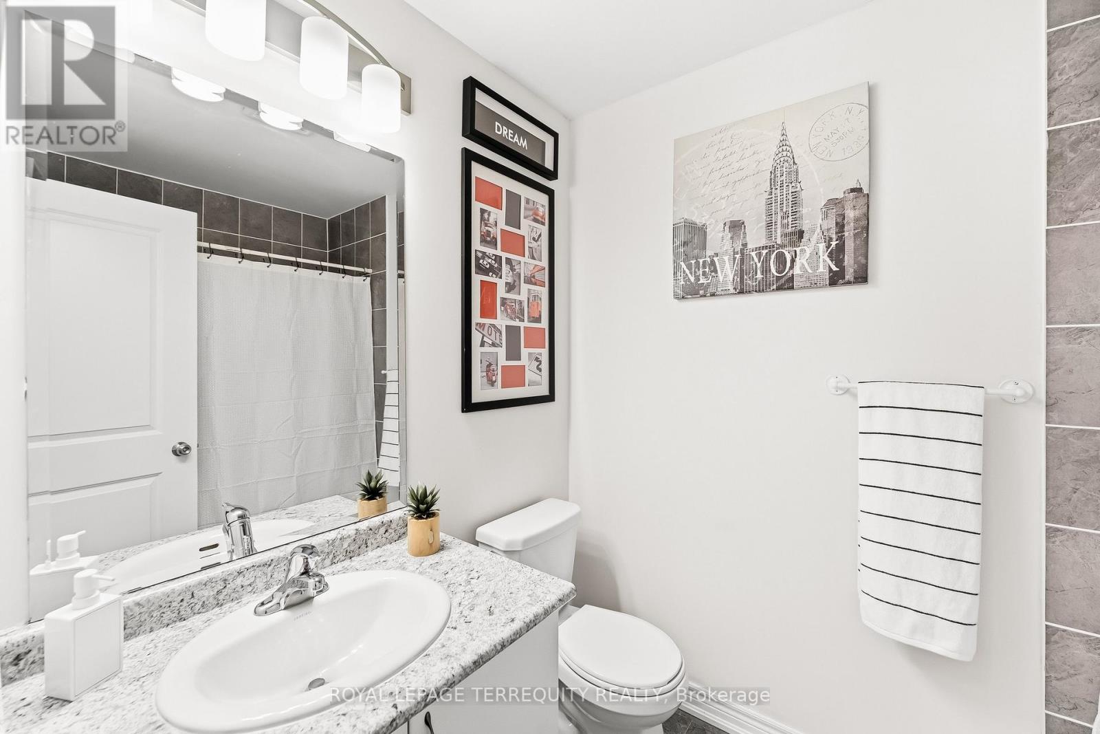 144 Underwood Drive, Whitby, Ontario  L1M 0K9 - Photo 15 - E13205982