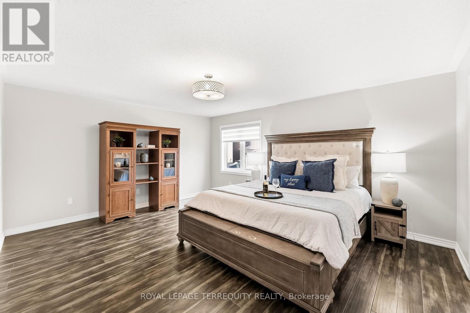 144 Underwood Drive, Whitby, Ontario  L1M 0K9 - Photo 7 - E13205982