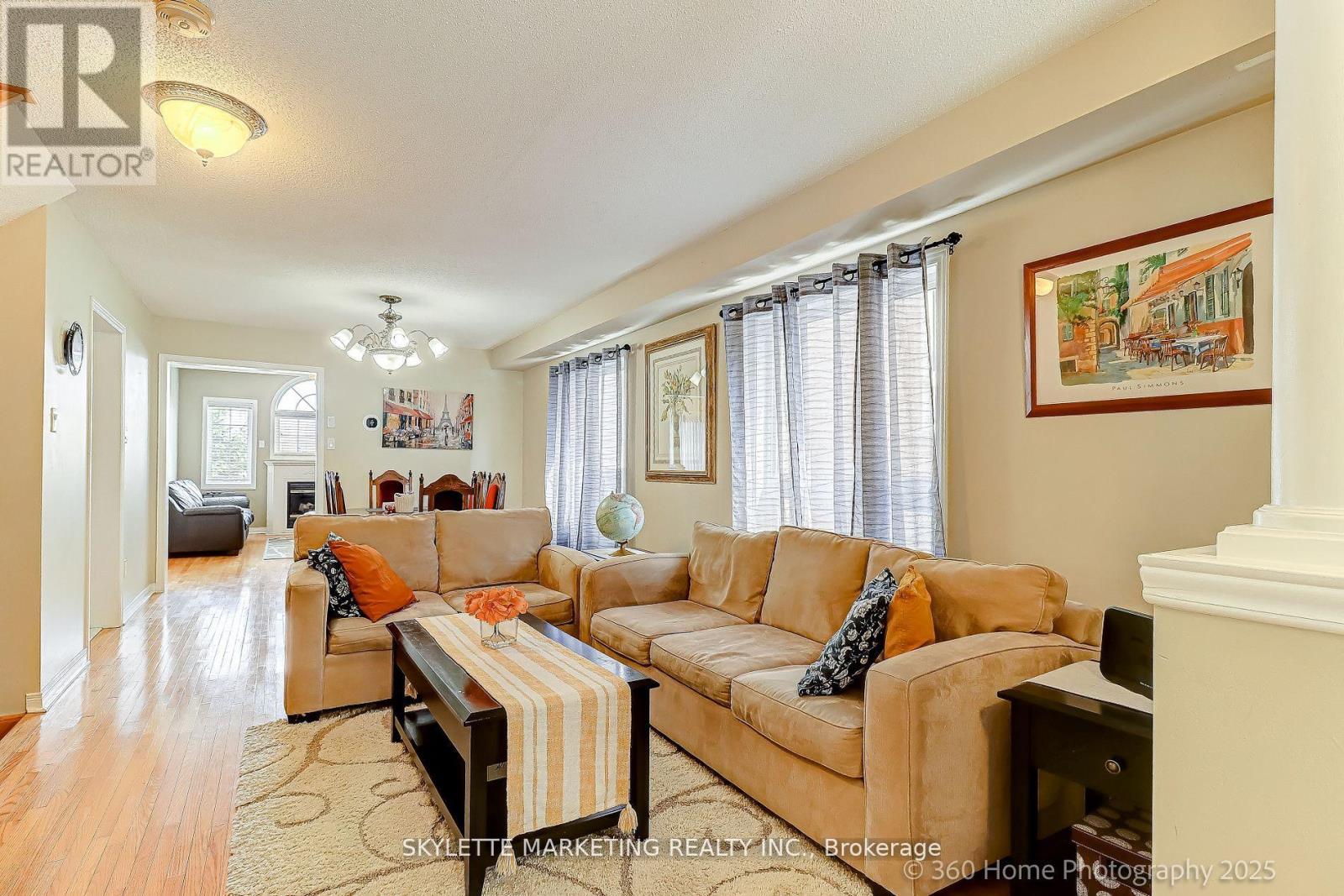 199 Kayla Crescent, Vaughan, Ontario  L6A 3P4 - Photo 5 - N13205932