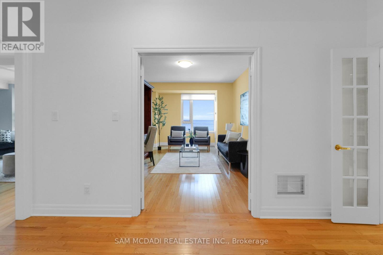 509 - 65 Port Street E, Mississauga, Ontario  L5G 4V3 - Photo 2 - W13205926