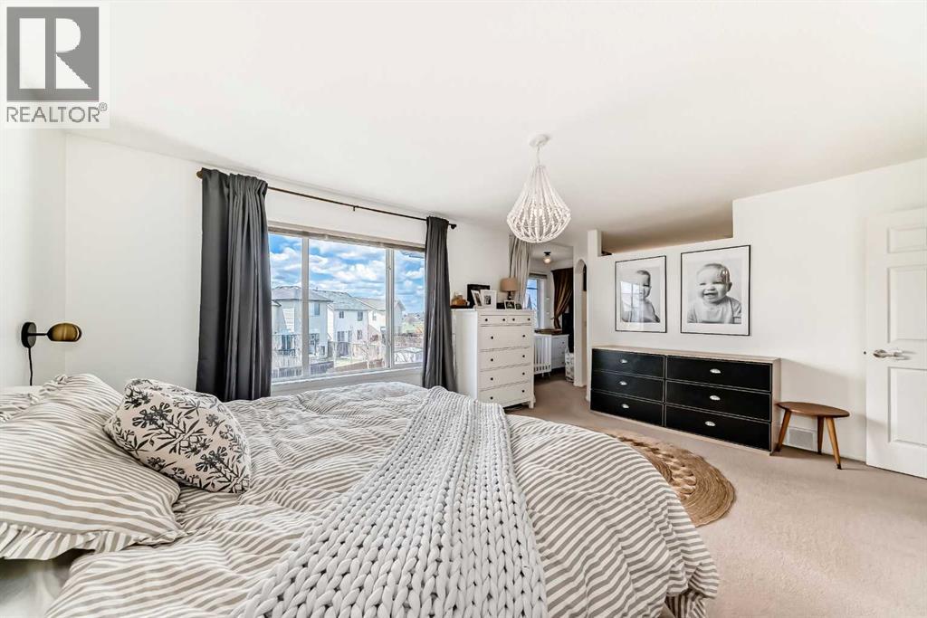 153 Cougarstone Place Sw, Calgary, Alberta  T3H 4W8 - Photo 12 - A2312795