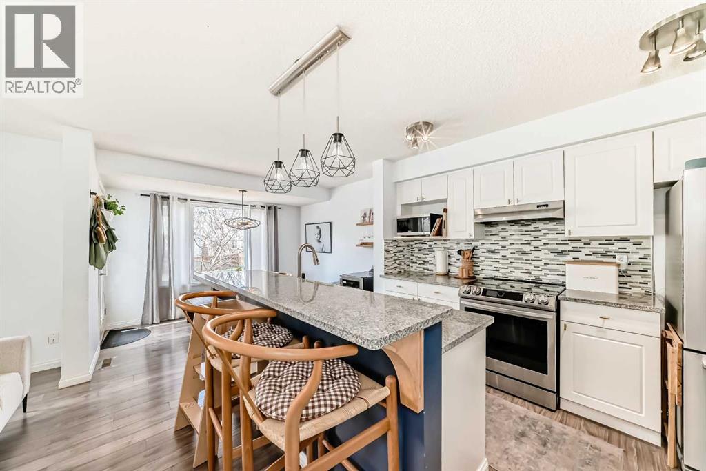 153 Cougarstone Place Sw, Calgary, Alberta  T3H 4W8 - Photo 9 - A2312795