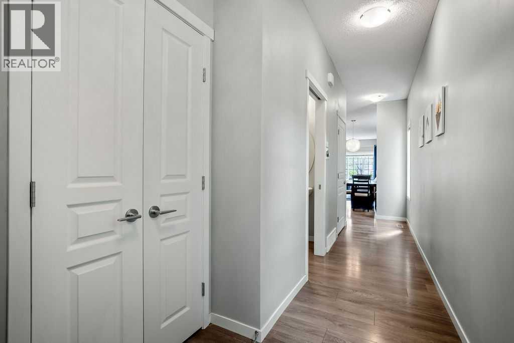 219 Mahogany Grove Se, Calgary, Alberta  T3M 1W8 - Photo 4 - A2313402