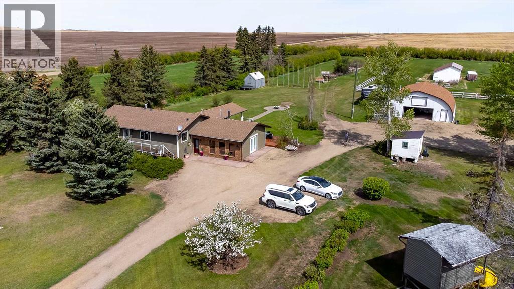 234078 Highway 9, Rural Kneehill County, Alberta  T0M 0L0 - Photo 2 - A2315102