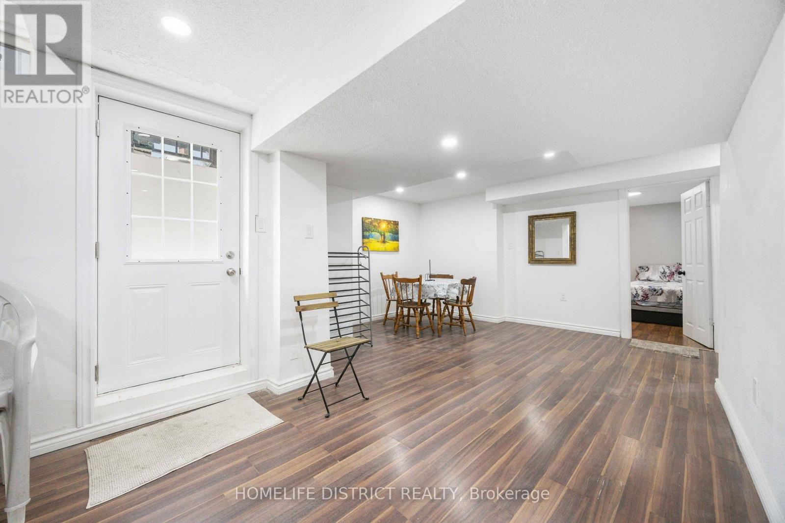 579 Sheppard Avenue, Pickering, Ontario  L1V 1G1 - Photo 6 - E13205460
