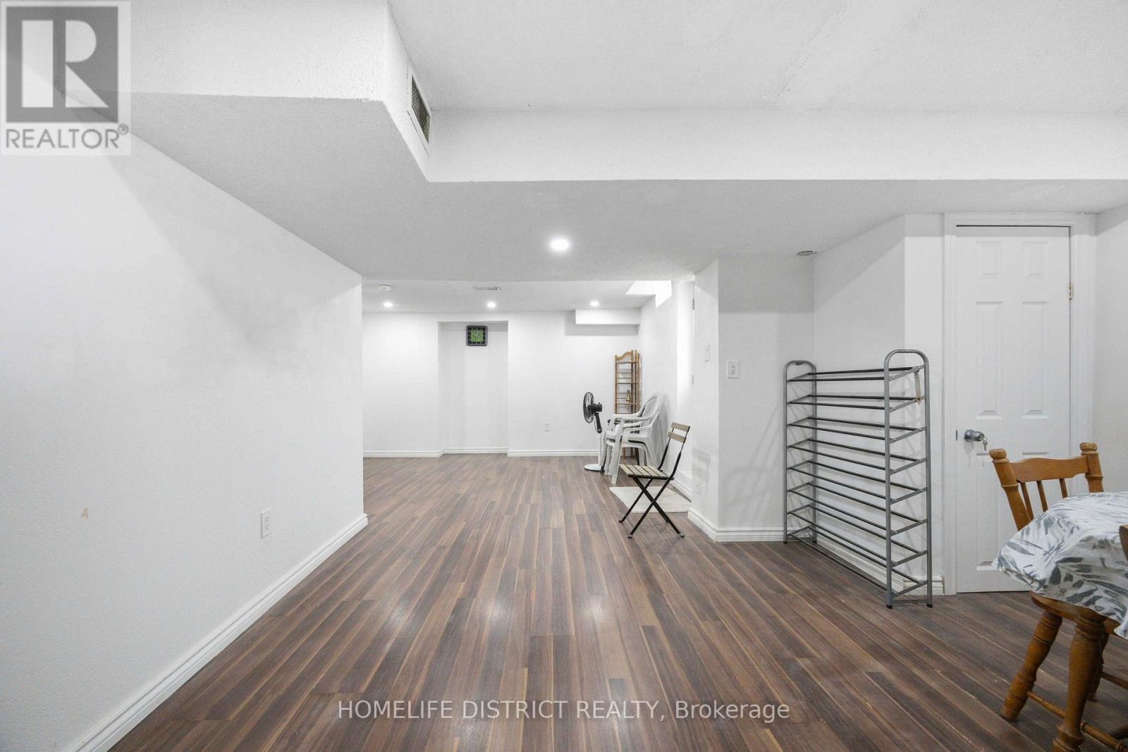 579 Sheppard Avenue, Pickering, Ontario  L1V 1G1 - Photo 4 - E13205460