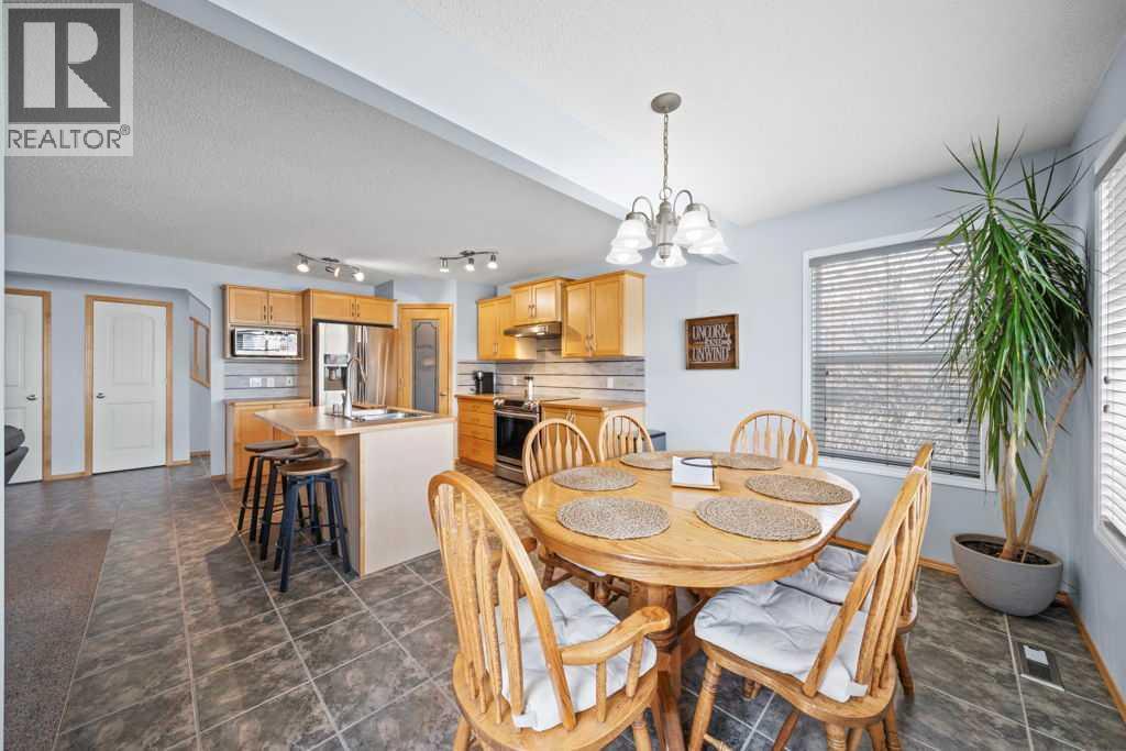 190 Brightonstone Bay Se, Calgary, Alberta  T2Z 4W4 - Photo 10 - A2301379