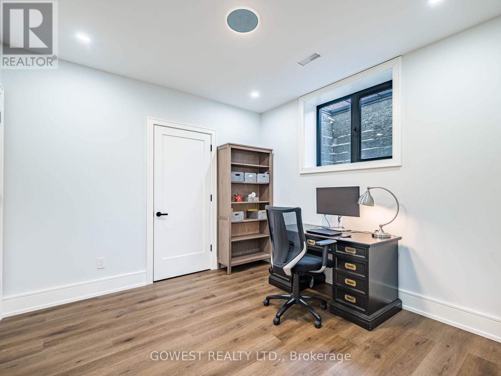 402 Niar Avenue, Mississauga, Ontario  L5G 1W3 - Photo 41 - W12931328
