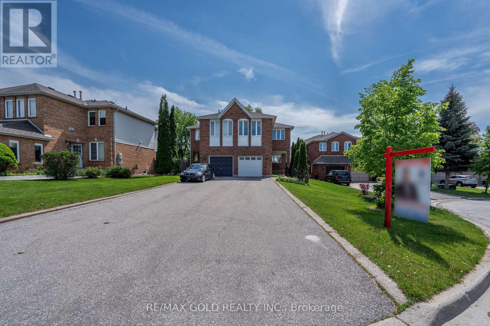 52 Brower Court, Brampton, Ontario  L6Z 4S6 - Photo 1 - W13175950
